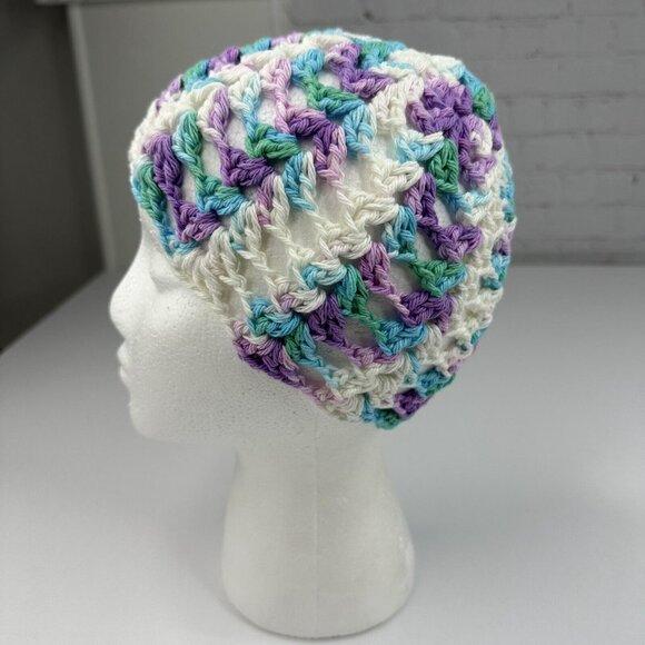 Handmade New Lacy Cloch Sugar 'n Cream in Beach‎ Ball Blue Knit Beanie - S/M - Picture 3 of 11